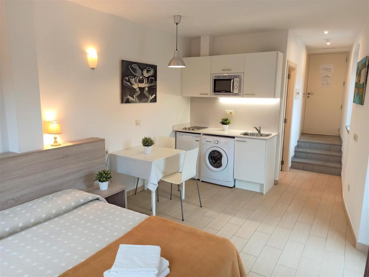 Apartaments Fonda Comerc Torroella de Montgrí Εξωτερικό φωτογραφία