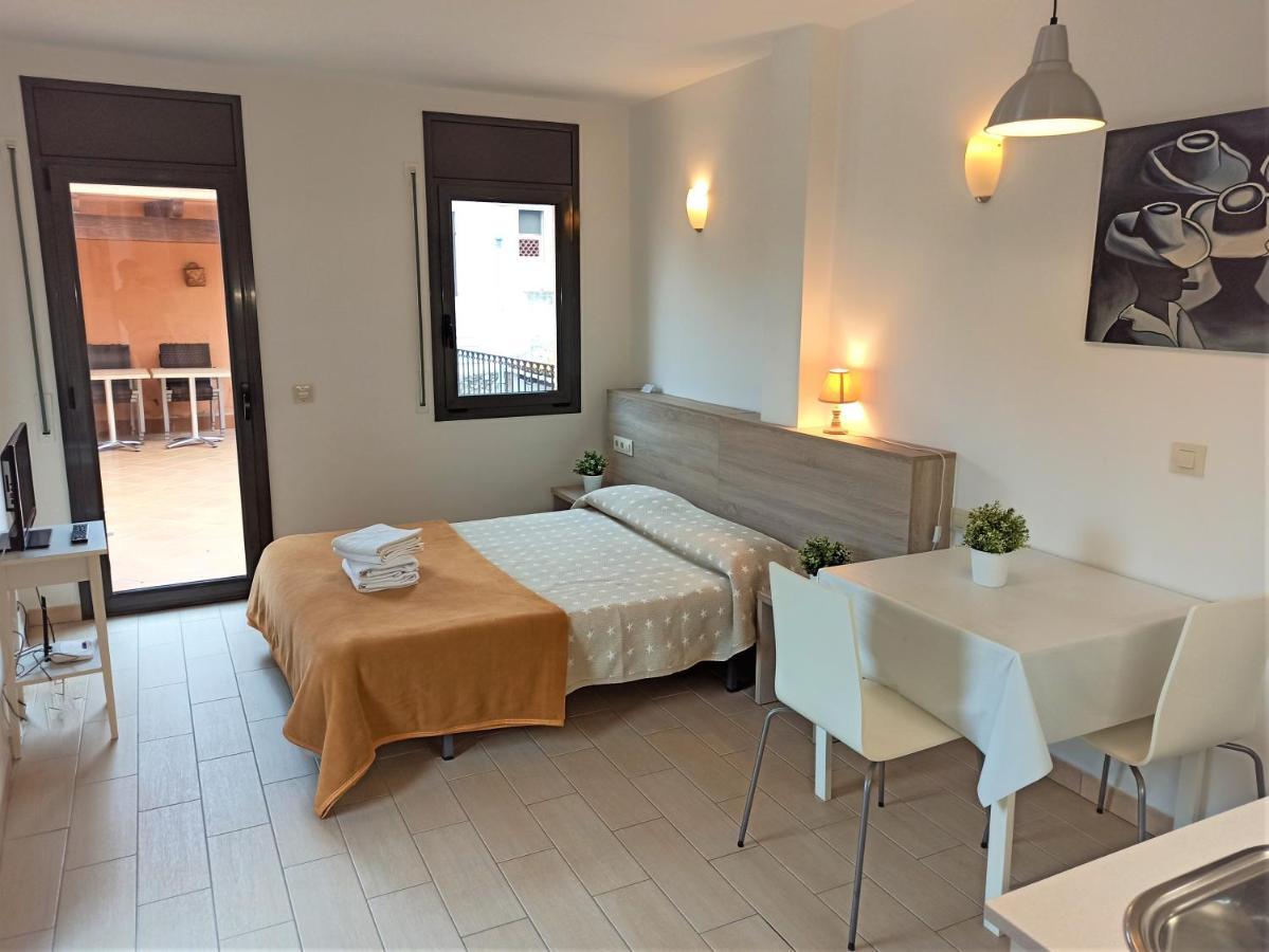 Apartaments Fonda Comerc Torroella de Montgrí Εξωτερικό φωτογραφία