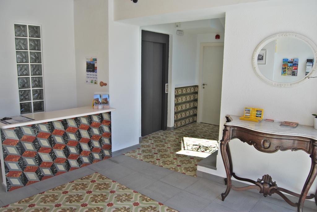 Apartaments Fonda Comerc Torroella de Montgrí Εξωτερικό φωτογραφία