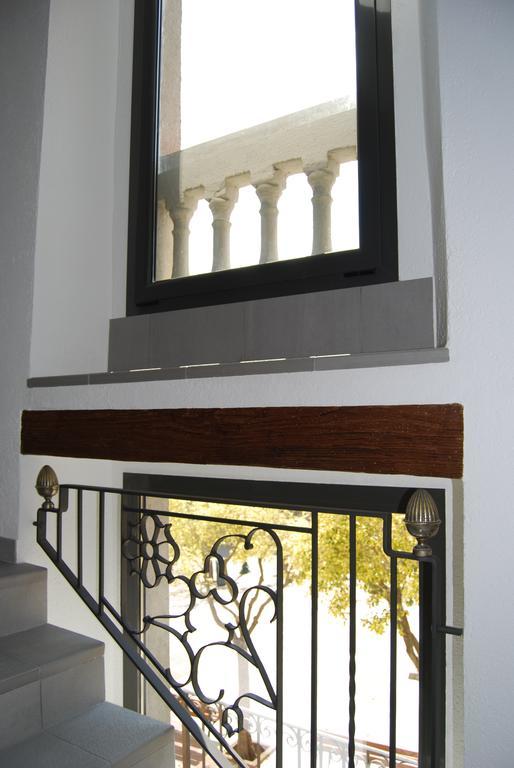 Apartaments Fonda Comerc Torroella de Montgrí Εξωτερικό φωτογραφία