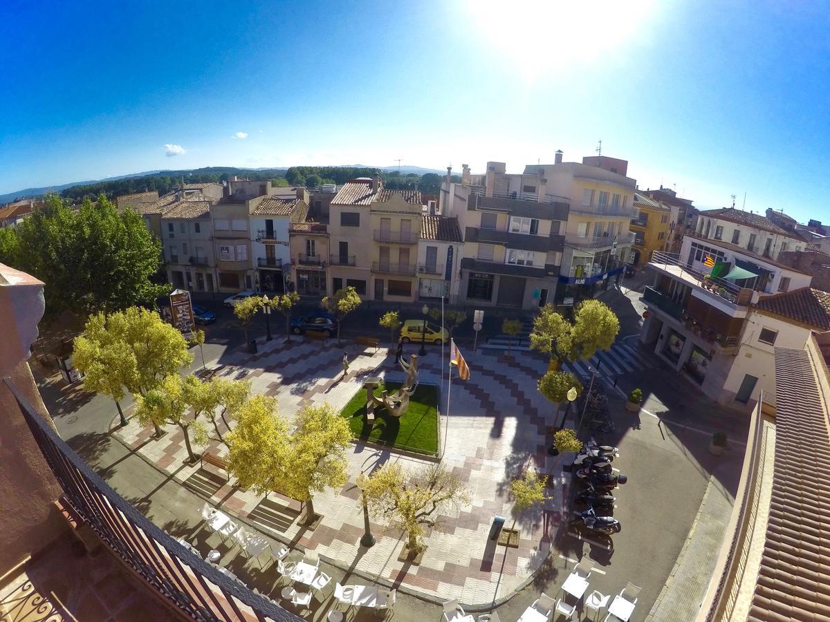 Apartaments Fonda Comerc Torroella de Montgrí Εξωτερικό φωτογραφία